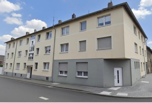 L21-Apartment Geilenkirchen OT Teveren, 3 Zimmer, 5 Betten, Standardisierte Ausstattung, ideal für Reisende, Pendler, Familien
