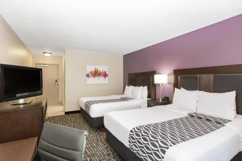 La Quinta by Wyndham Blue Springs