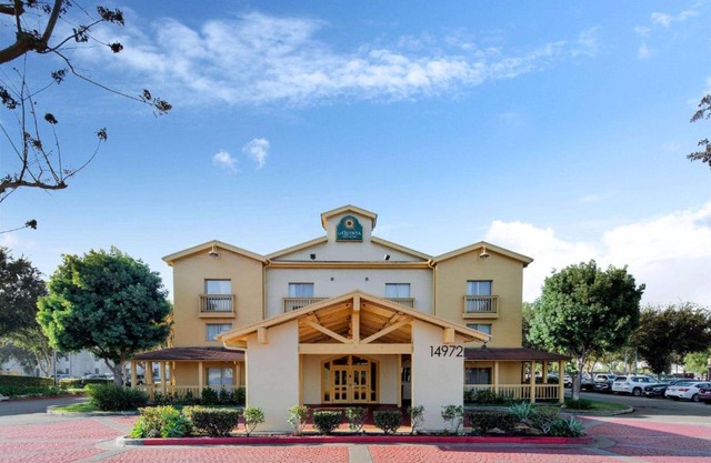 La Quinta Inn & Suites by Wyndham Irvine Spectrum