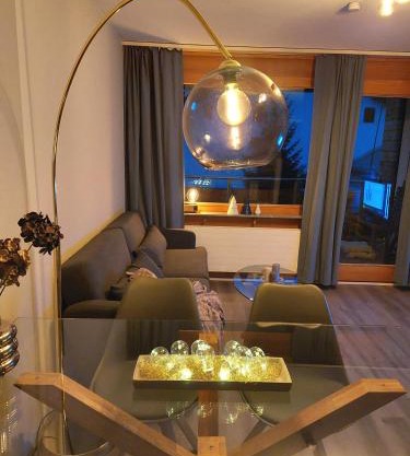LAAX Central Holiday Apartment with Pool & Sauna