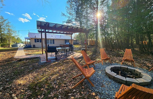 Lake Access! Catskill Cozy Home- Hot Tub +Sauna