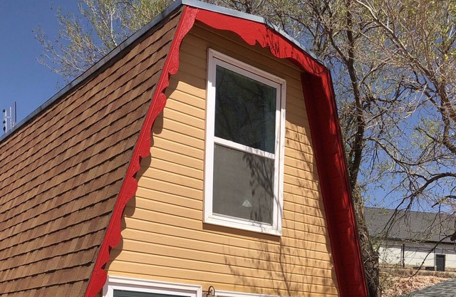 Lake Cabin# Cliff Views of Buffalo Springs Lake.
