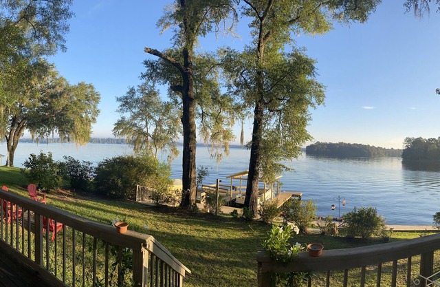 Lake Escape~Tranquility sleeps 8+ in Tallahassee