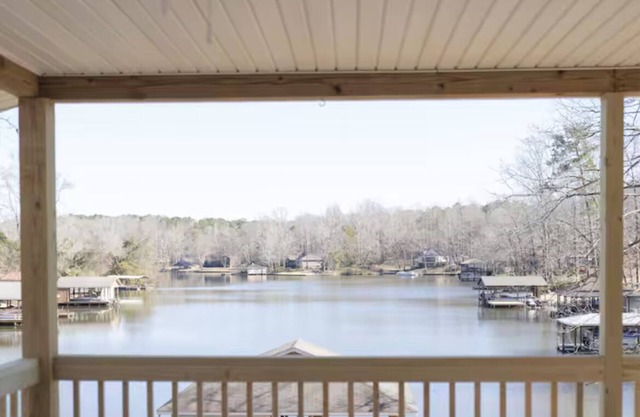 Lake Harding Getaway-Near Auburn & Ft. Benning-Private Dock-3mi to Everything!