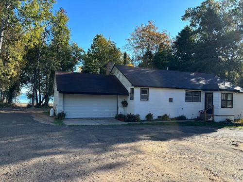 Lake House Of Eagle Cove