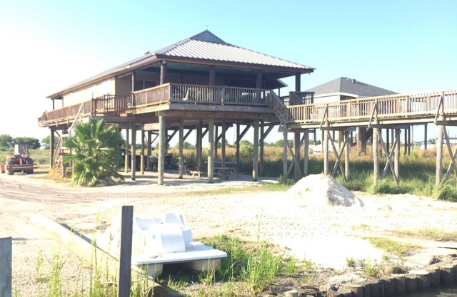 Lake House (Tween Da Lakes) located on Lake Catherine Island