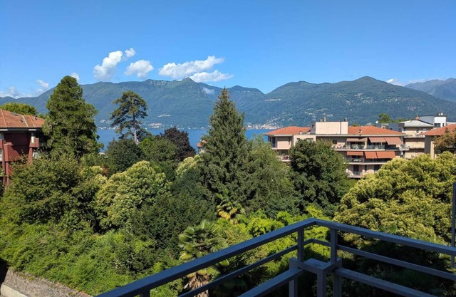 Lake & Montains View Studio, 1 Hour from Stresa with Free Parking