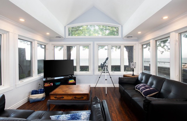 Lake Sawiak Waterfront Haven
