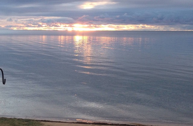 Lake Superior Cottage on Sandy Beach, cl. houghton, calumet, LL Sunrise, beach