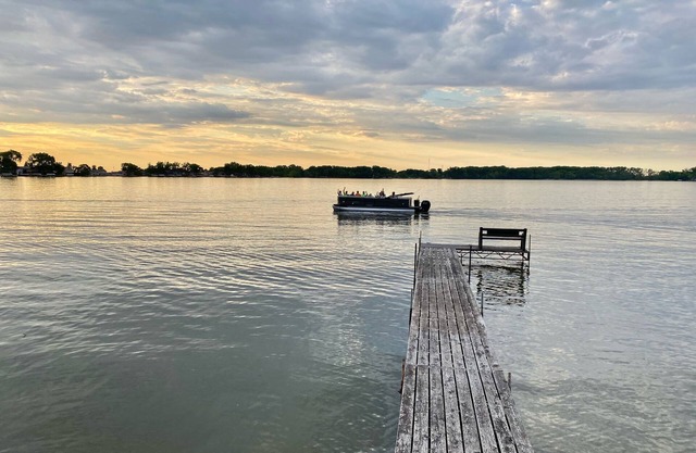 Lakefront at Lake Cornelia