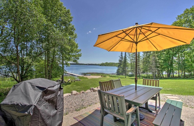 Lakefront Hackensack Cabin w/Patio & Grill!