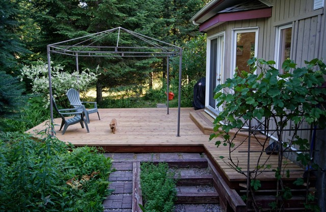 Lakefront Home for Rent – 30 Minutes from Ottawa Downtown