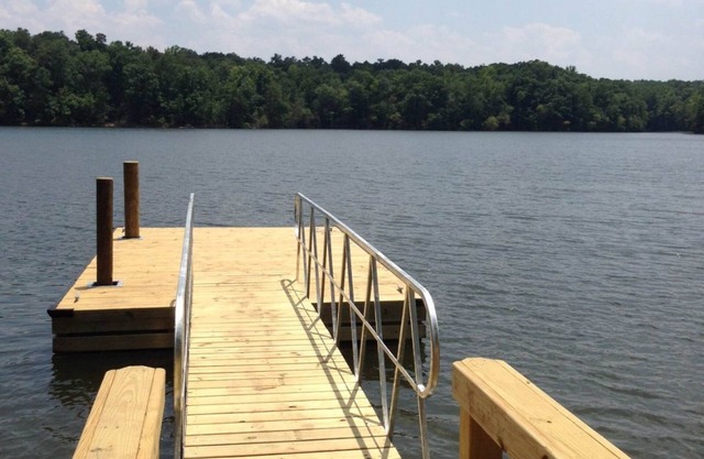 Lakefront home with WiFi, dock, swim ladder