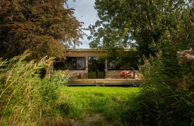Lakefront Nature House with Private Dock: Iisfûgel