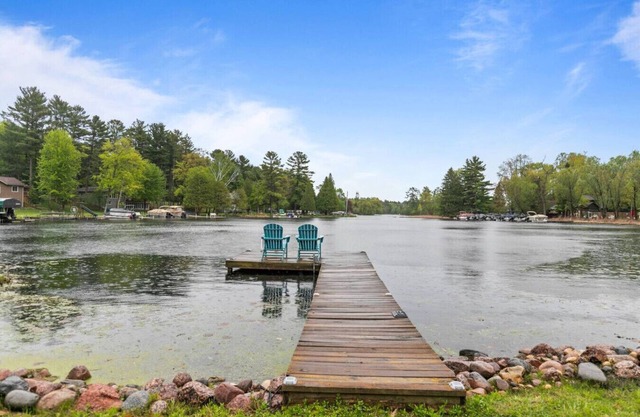 Lakefront! Private Dock! Kayaks&Paddleboards!