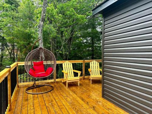Lakefront Studio Cottage #8