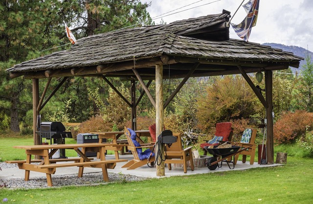 Lakeview Motel