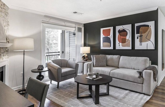 Landing at Brixton at Loudoun - 2 Bedrooms in Downtown Ashburn