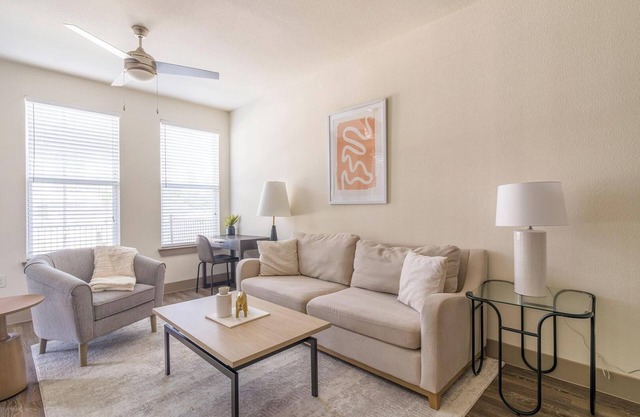 Landing at Enclave at Woodland Lakes - 1 Bedroo.