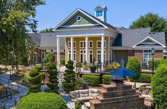 Landing at Hawthorne at the Greene - 1 Bedroom in Bradfield Farms