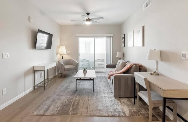 Landing at Summit on Boulder - 2 Bedrooms in Va...