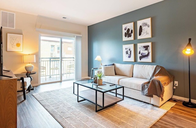 Landing at The Beacon at 331 - 2 Bedrooms in Fr.