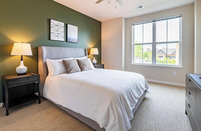 Landing at Vanguard - 1 Bedroom in Newberry