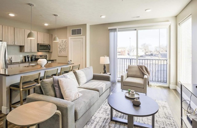 Landing | Beautiful 1BD, Gym, Pool