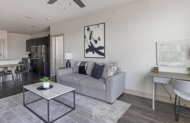 Landing | Chic 2BD, Gym, Pool