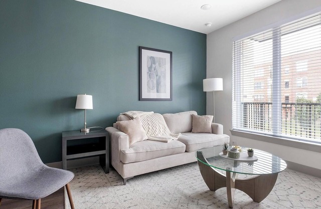 Landing | Incredible 2BD, Gym, Pool