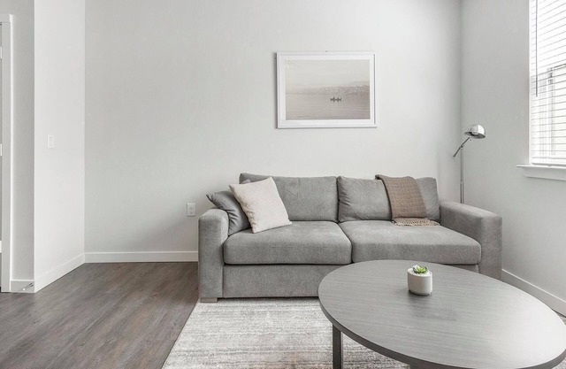 Landing | Modern 1BD, Courtyard, Pool