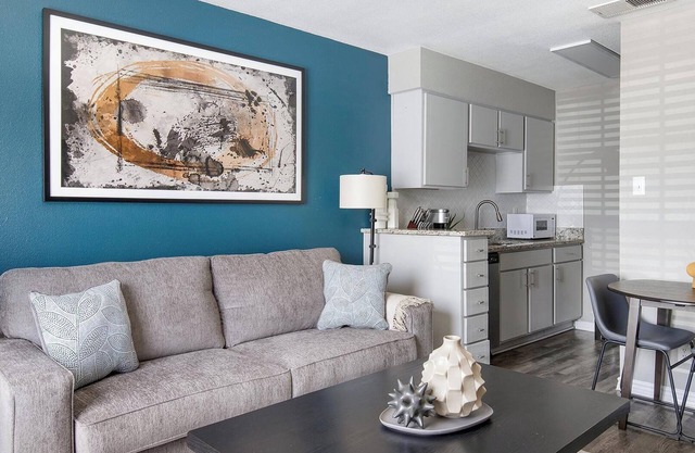 Landing | Modern 1BD, Gym, Clubhouse