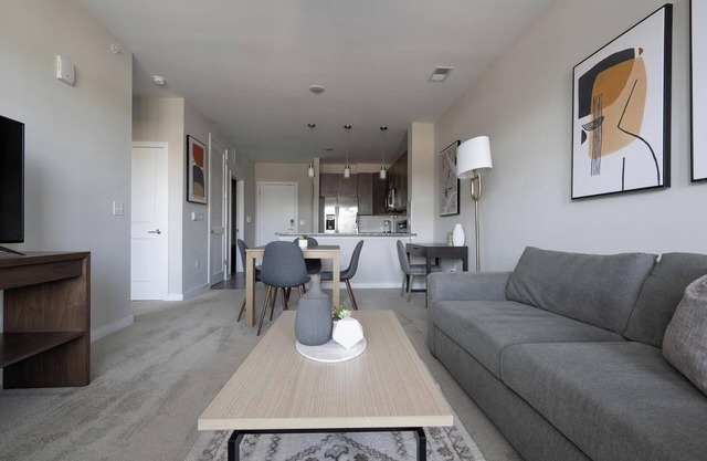 Landing | Spectacular 1BD, Yoga Studio, Pool