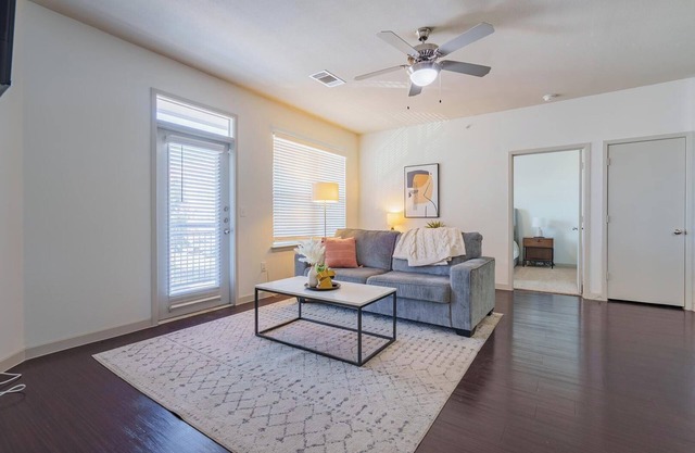 Landing | Spectacular 2BD, Gym, Courtyard