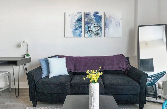 Landing | Stunning 1BD, Courtyard, Clubhouse
