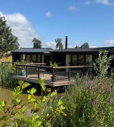 Langley Meadows Cabin