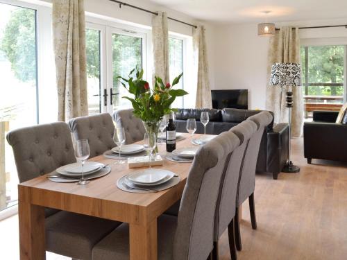 Larch Lodge