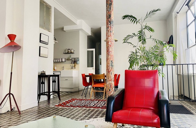 large apartment/Philharmonie de Paris/La Villette/La Cité des sciences