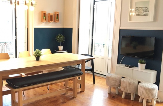 Large Bairro Alto 1 up to 22guests by Central Hill