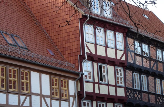 Large, bright apartment in the monument with balcony and a great Schloßblick