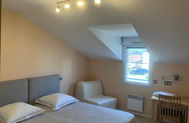 Large double room - 1 to 3 people - Greg House 49 BnB up to 7 people