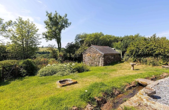 Large Farmhouse in the Heart of Dartmoor