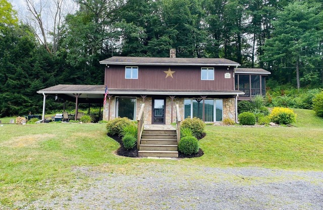 Large fully-furnished family home nestled in beautiful elk country.