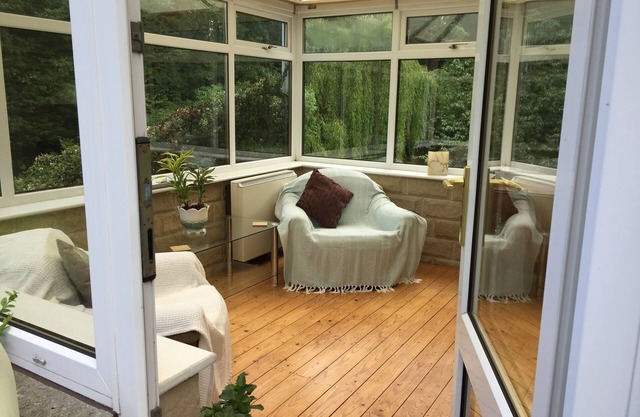 Large Self Contained Deluxe Property