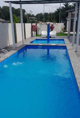 LaRinDa Teluk Kemang Private Pool - Islamic
