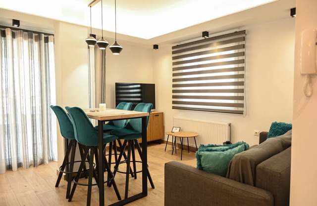 Larisa Hospitality I - Roof Top apartment + free parking