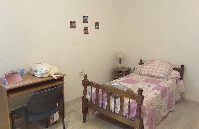 Le Mas de Tiomka - single B & B, swimming pool, quiet 4km Uzès