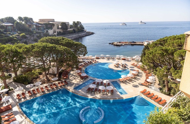 Le Meridien Beach Plaza