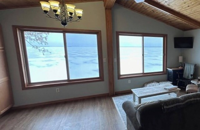 Leech lake cabin with gorgeous views! 2br/2ba pet friendly!