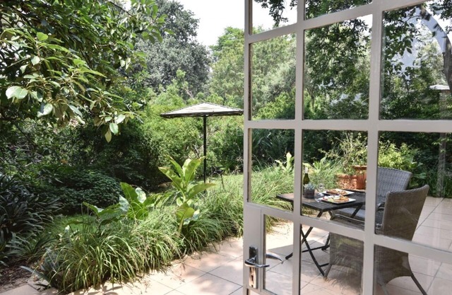 Lemon Thorn Cottage for 2 people with wonderful private terrace in garden!